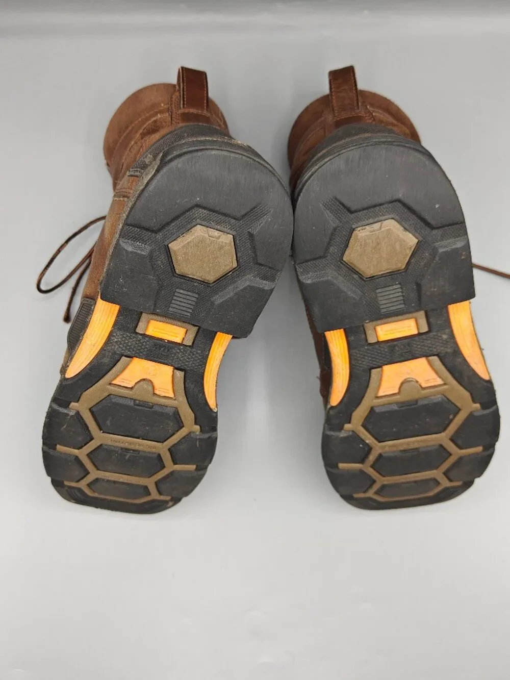 Ariat 8